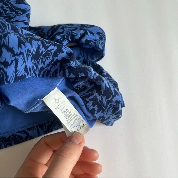 🩷AERIE OFFLINE REAL ME BLUE LONGLINE SPORTS BRA RACERBACK GEOMETRIC SIZE XS - Picture 9 of 9